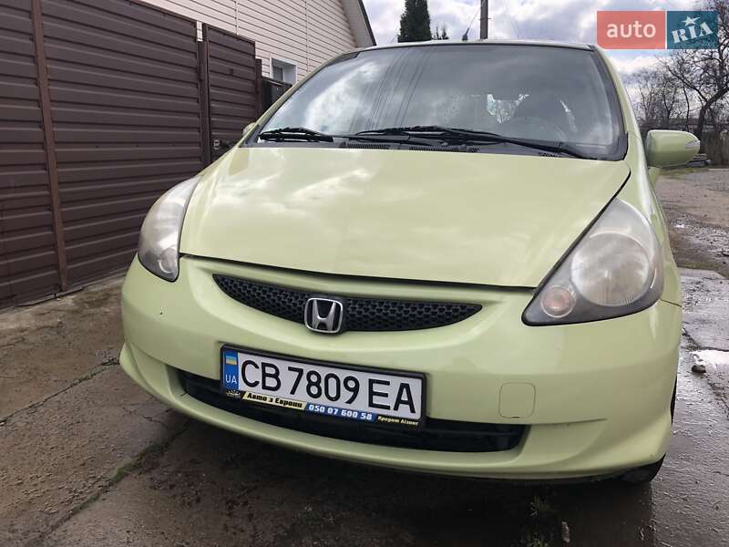 Хэтчбек Honda Jazz 2005 в 