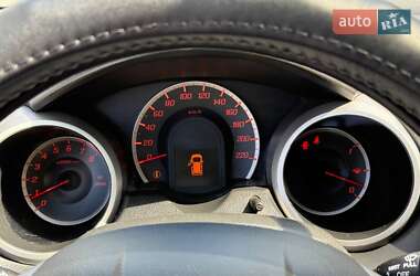 Хетчбек Honda Jazz 2010 в 