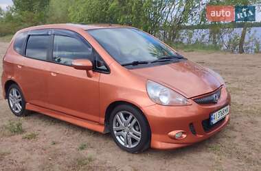 Хэтчбек Honda Jazz 2006 в 