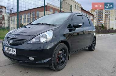 Хэтчбек Honda Jazz 2006 в 