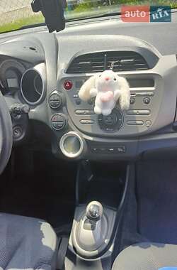 Хэтчбек Honda Jazz 2010 в 