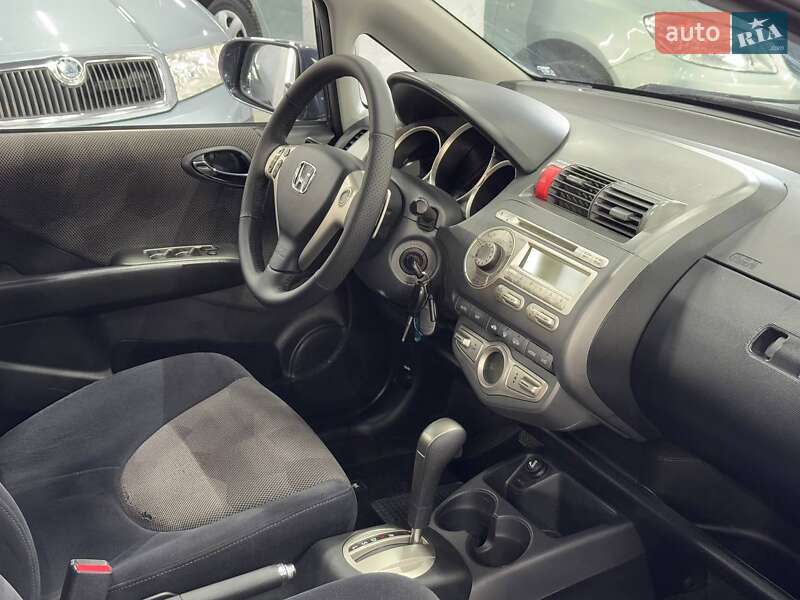 Хэтчбек Honda Jazz 2007 в Каменском