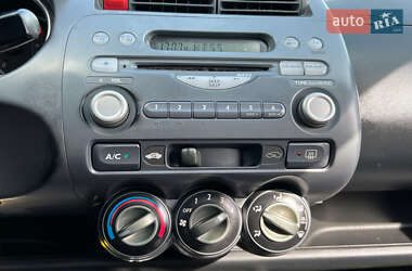 Хэтчбек Honda Jazz 2002 в 