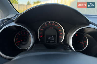Хэтчбек Honda Jazz 2010 в 