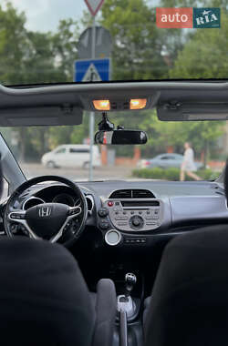 Хэтчбек Honda Jazz 2010 в 