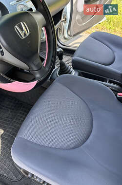 Хэтчбек Honda Jazz 2005 в 
