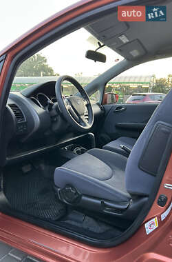 Хэтчбек Honda Jazz 2006 в 