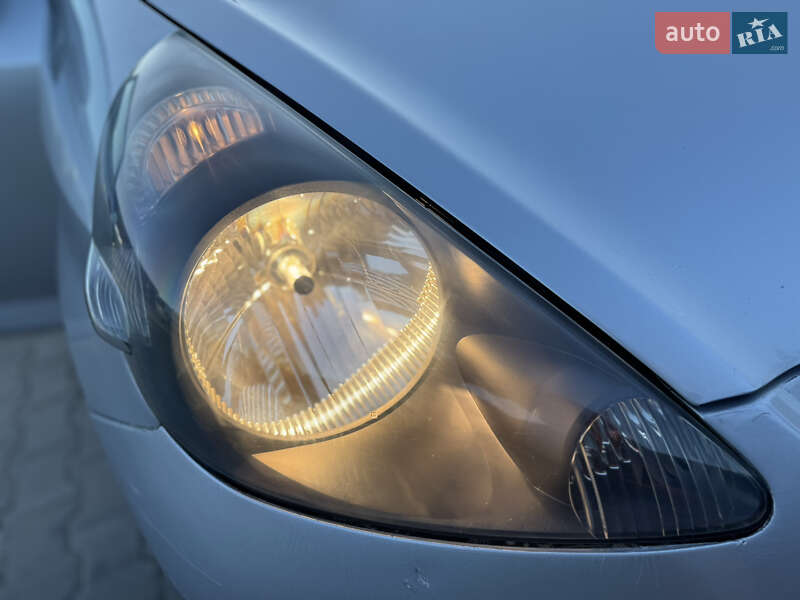 Хэтчбек Honda Jazz 2003 в Одессе