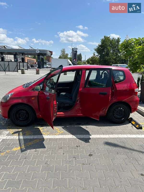 Хетчбек Honda Jazz 2003 в Чернівцях