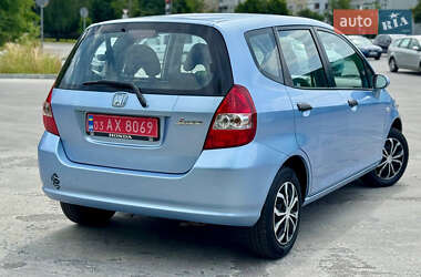 Хэтчбек Honda Jazz 2005 в 