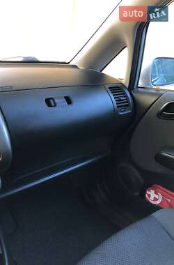 Хэтчбек Honda Jazz 2002 в 