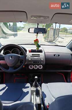 Хэтчбек Honda Jazz 2007 в 