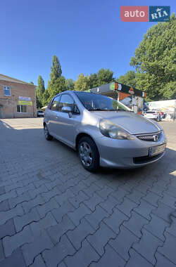 Хэтчбек Honda Jazz 2006 в 