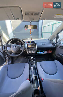 Хэтчбек Honda Jazz 2006 в 