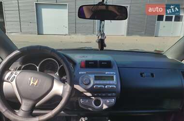 Хэтчбек Honda Jazz 2007 в 