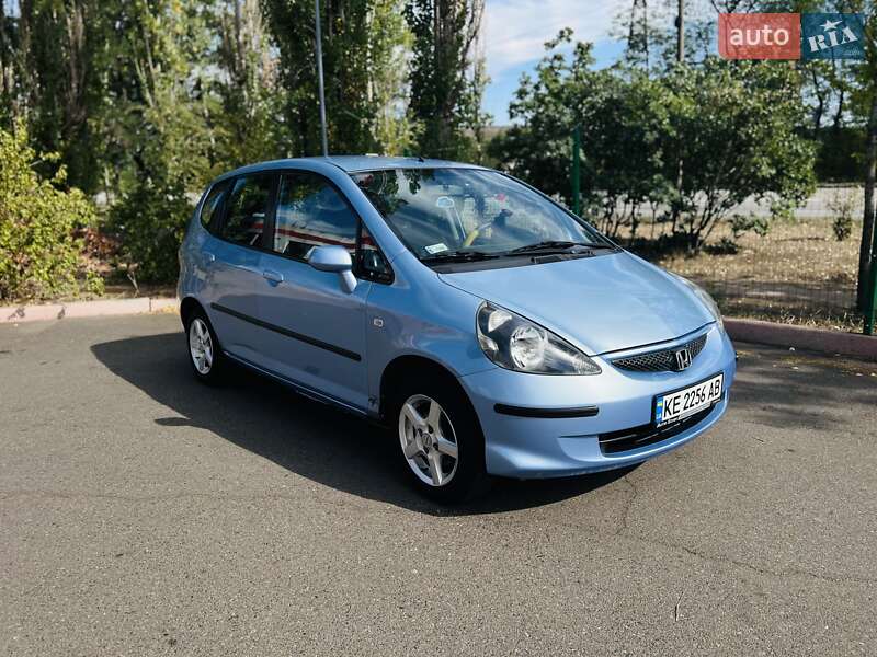 Хэтчбек Honda Jazz 2004 в Кривом Роге