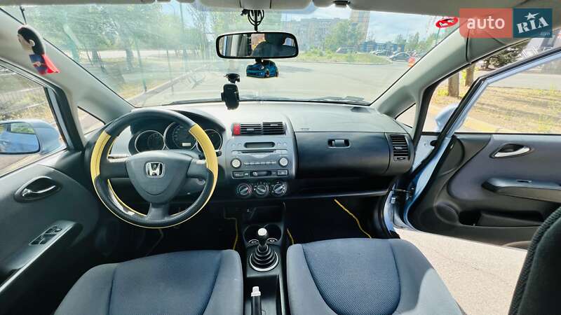 Хэтчбек Honda Jazz 2004 в Кривом Роге