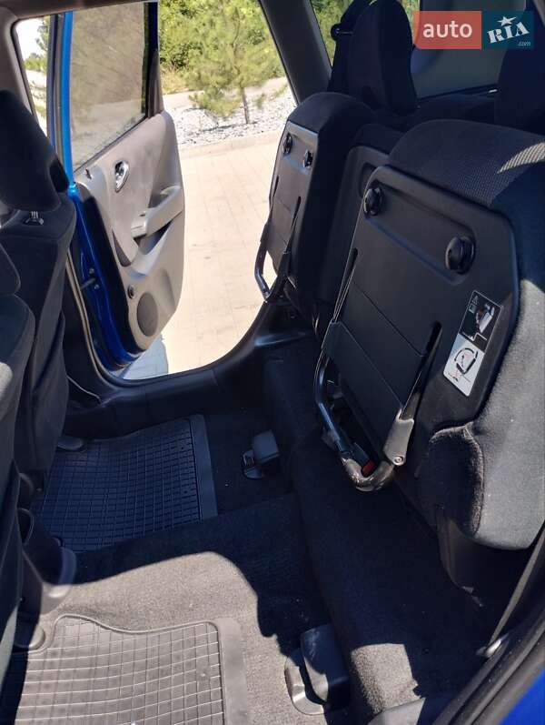 Хэтчбек Honda Jazz 2006 в Днепре