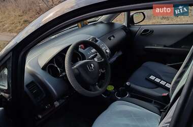 Хэтчбек Honda Jazz 2006 в Ладыжине