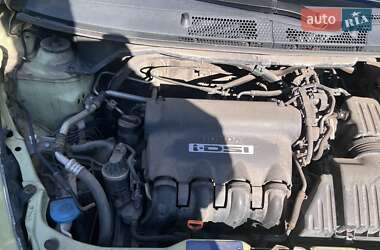 Хэтчбек Honda Jazz 2006 в  фото 15 Хэтчбек Honda Jazz 2006 в