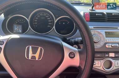Хэтчбек Honda Jazz 2006 в  фото 18 Хэтчбек Honda Jazz 2006 в