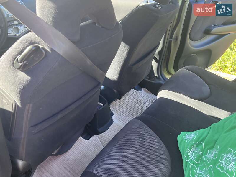 Хэтчбек Honda Jazz 2006 в Пирятине