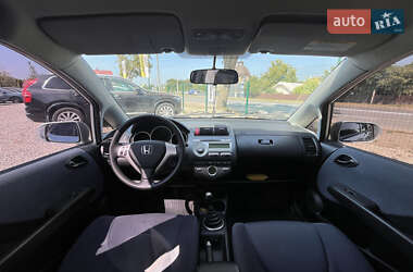 Хэтчбек Honda Jazz 2006 в 