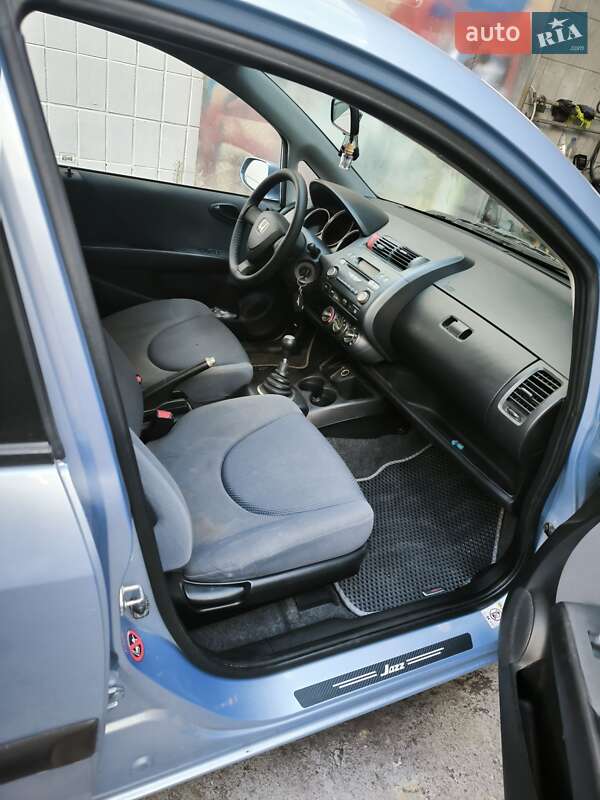 Хэтчбек Honda Jazz 2002 в Киеве фото 8 Хэтчбек Honda Jazz 2002 в Киеве