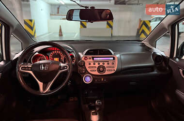 Хэтчбек Honda Jazz 2010 в 