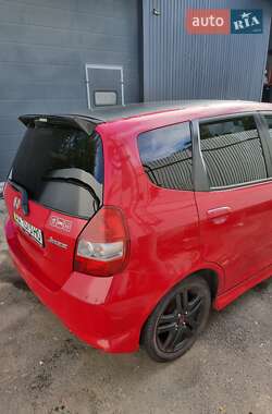 Хетчбек Honda Jazz 2006 в 