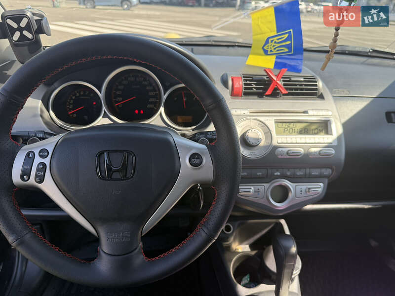 Хэтчбек Honda Jazz 2007 в Киеве