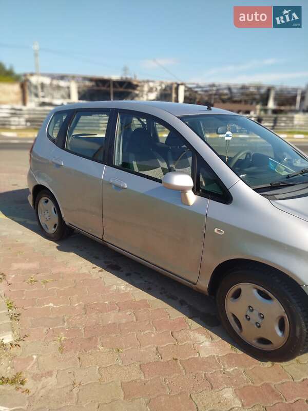 Хэтчбек Honda Jazz 2005 в Ирпене