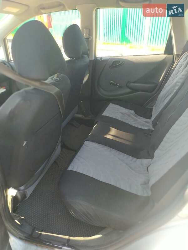Хэтчбек Honda Jazz 2005 в Ирпене