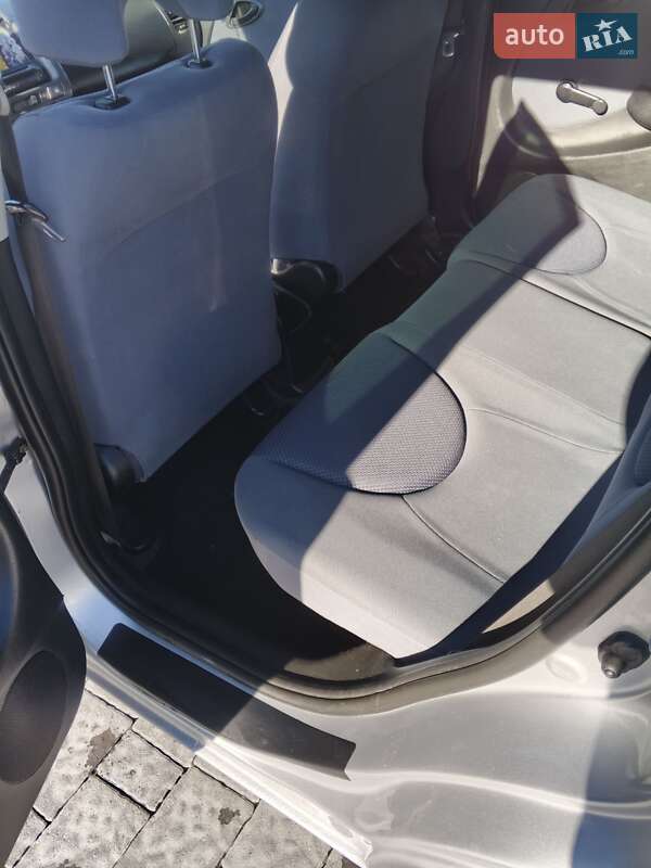 Хэтчбек Honda Jazz 2003 в Самборе фото 14 Хэтчбек Honda Jazz 2003 в Самборе