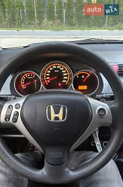 Хэтчбек Honda Jazz 2006 в 