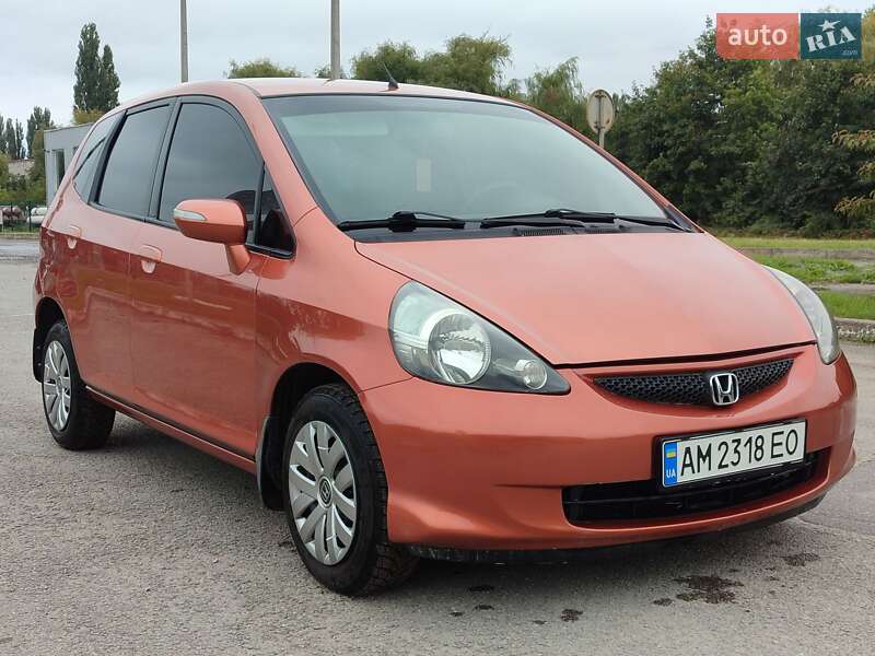 Хэтчбек Honda Jazz 2007 в 