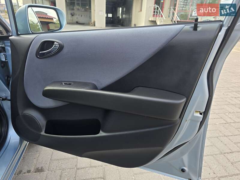 Хэтчбек Honda Jazz 2007 в Запорожье