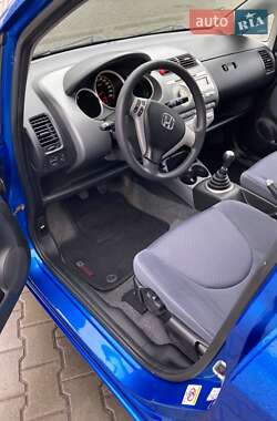 Хэтчбек Honda Jazz 2006 в 