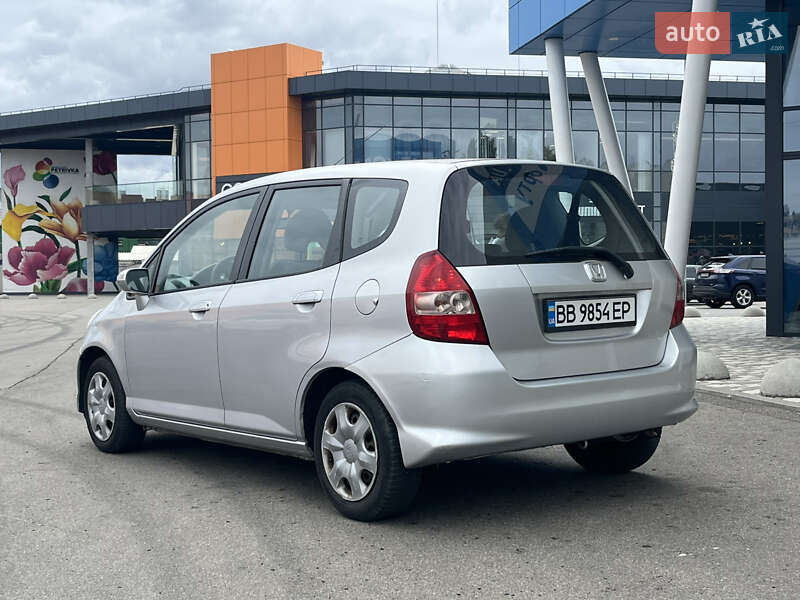 Хэтчбек Honda Jazz 2007 в Киеве