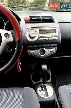 Хэтчбек Honda Jazz 2007 в 