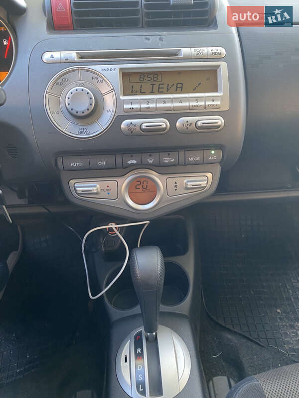 Хэтчбек Honda Jazz 2008 в Днепре фото 14 Хэтчбек Honda Jazz 2008 в Днепре