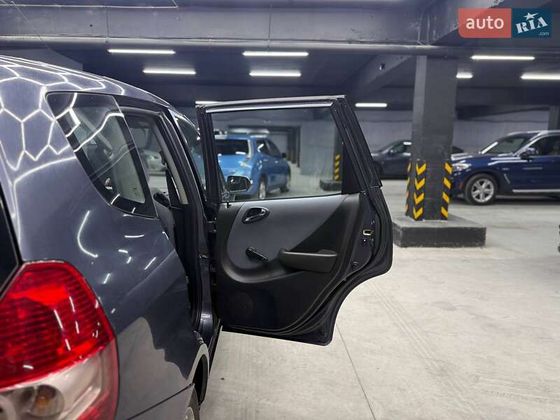 Хетчбек Honda Jazz 2007 в Чернівцях фото 15 Хетчбек Honda Jazz 2007 в Чернівцях