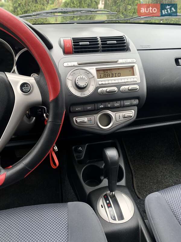 Хетчбек Honda Jazz 2007 в Іллінцях