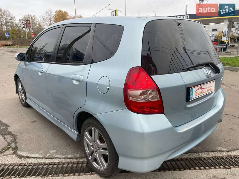 Хэтчбек Honda Jazz 2008 в Николаеве