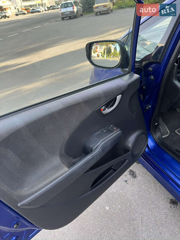 Хэтчбек Honda Jazz 2011 в Калиновке фото 13 Хэтчбек Honda Jazz 2011 в Калиновке