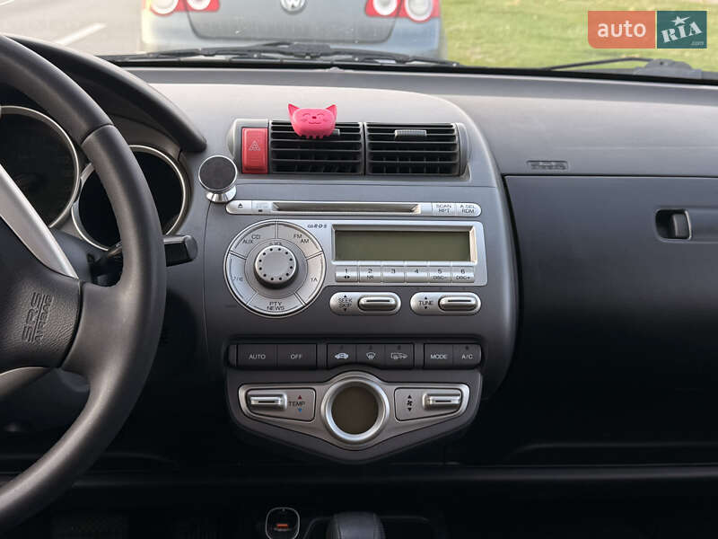 Хэтчбек Honda Jazz 2005 в Запорожье