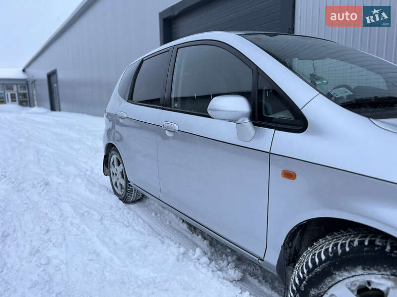 Хэтчбек Honda Jazz 2002 в Жовкве