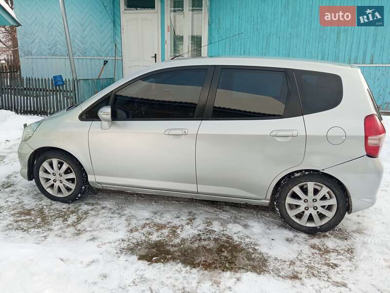 Хетчбек Honda Jazz 2006 в Богородчанах