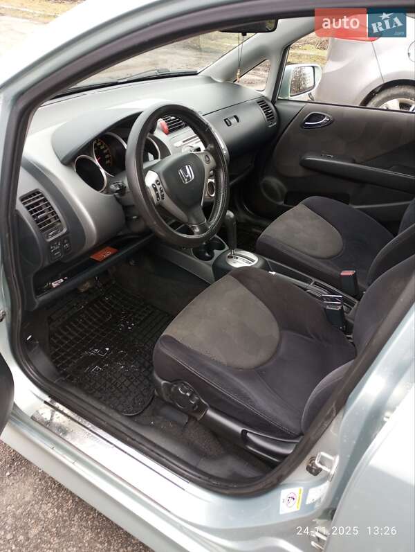 Хэтчбек Honda Jazz 2007 в Киеве