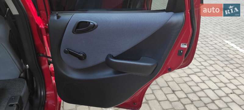 Хэтчбек Honda Jazz 2006 в Луцке фото 26 Хэтчбек Honda Jazz 2006 в Луцке